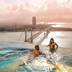 Golden Bay Hotel Da Nang